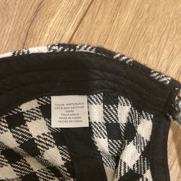 NWOT Cap - Picture 7 of 7
